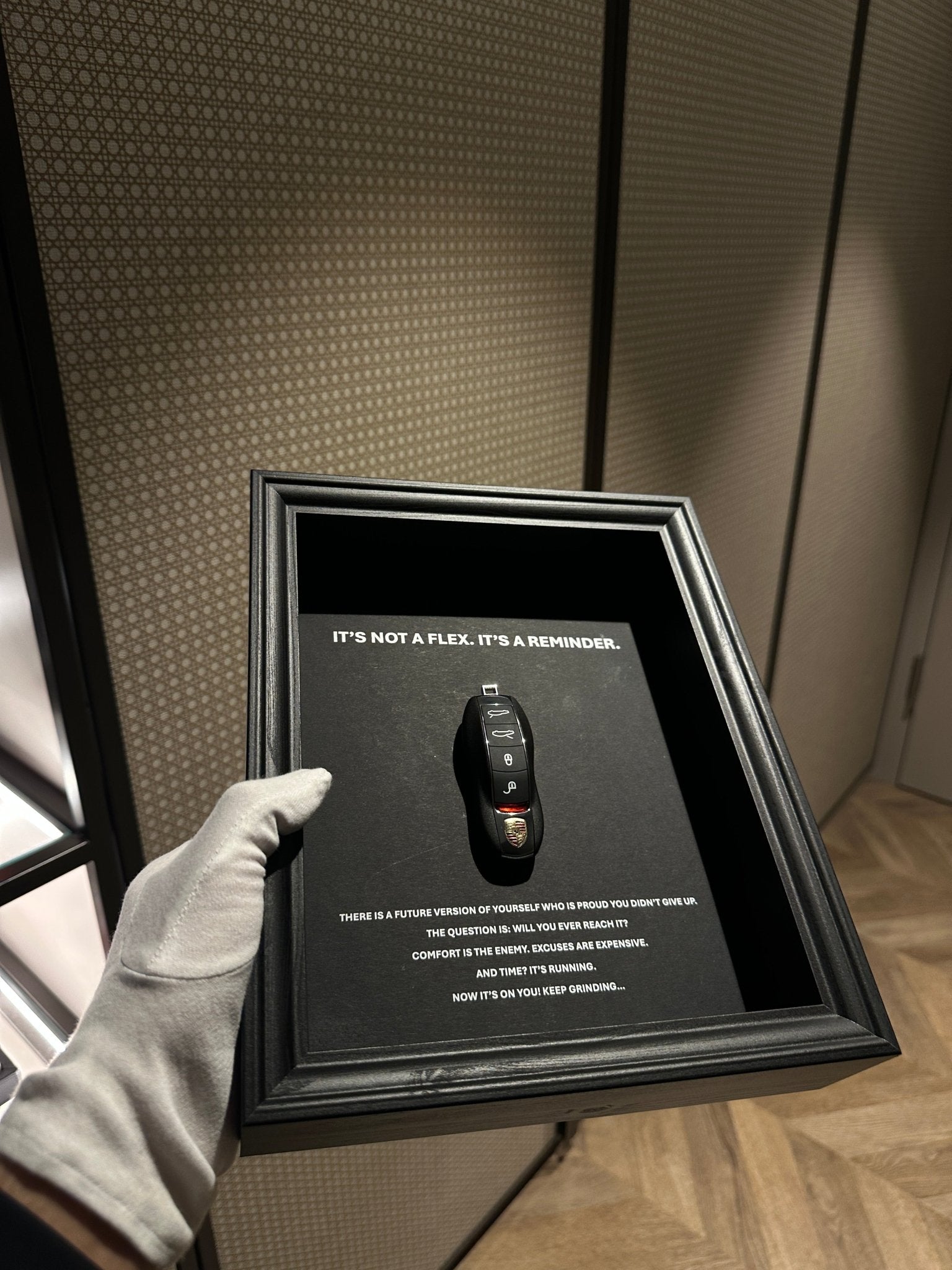 Porsche Frame – Grind For Millions